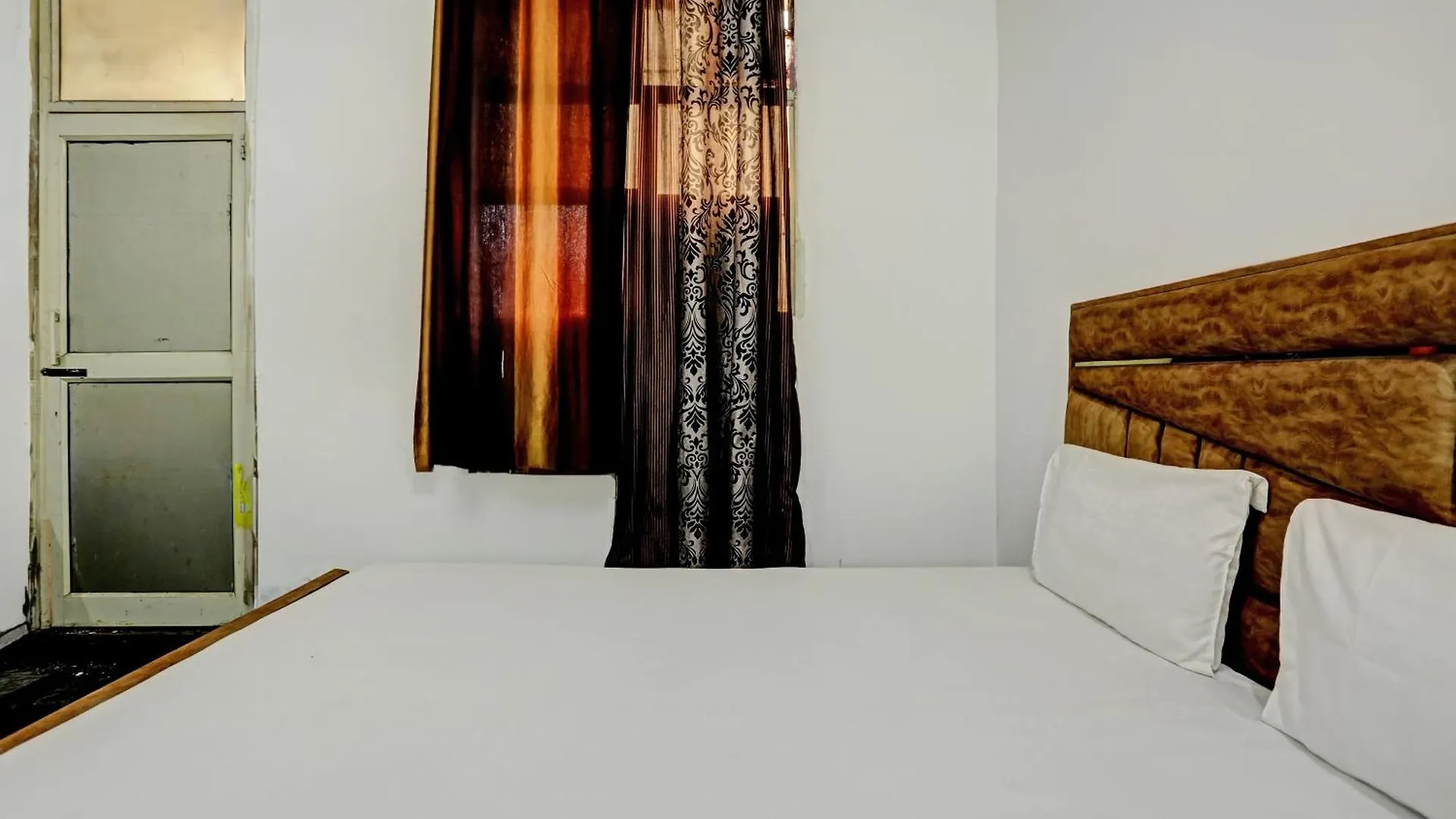 ***  Hotel O Raaz Hotel Delhi  India