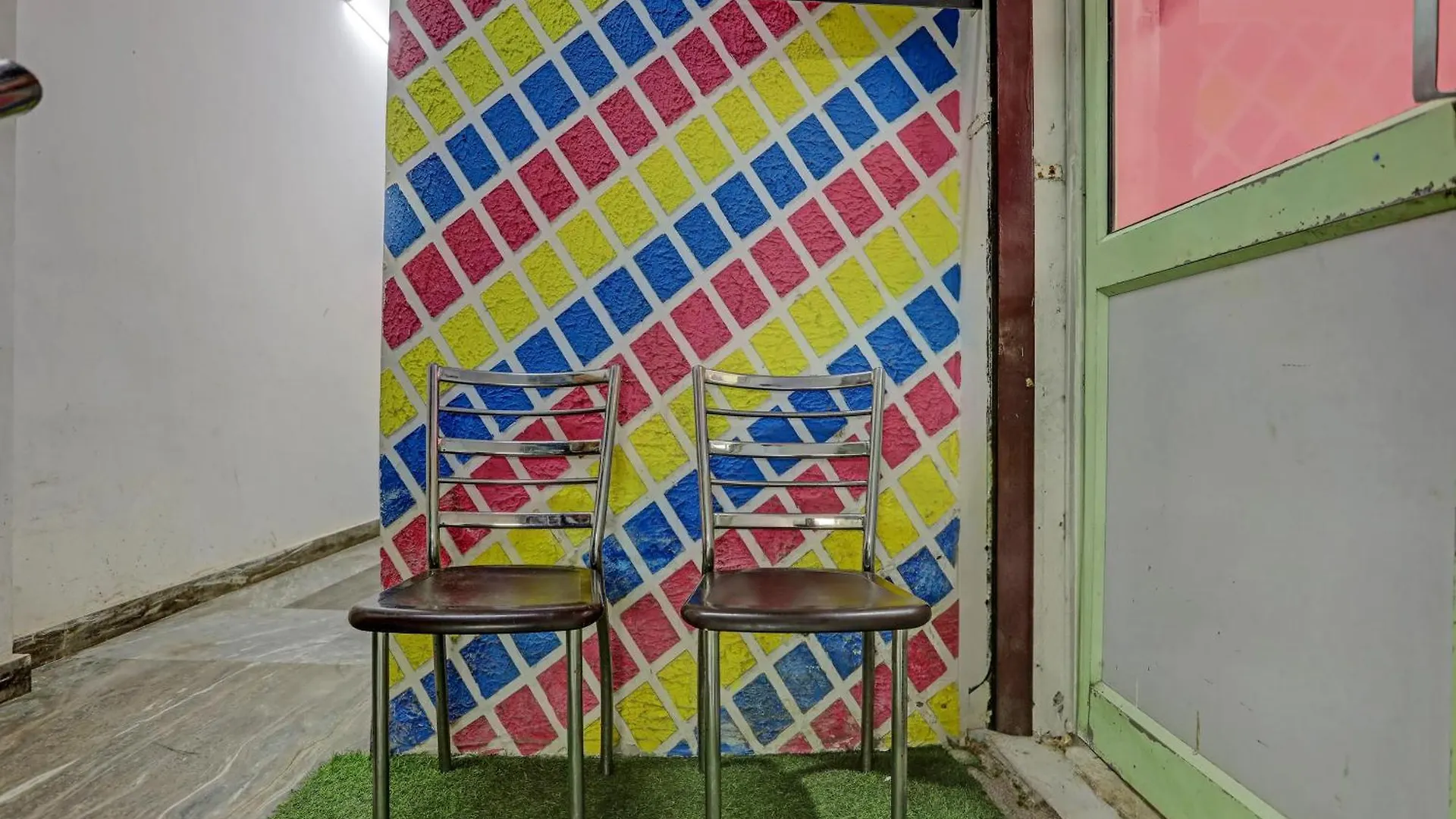 Hotel O Raaz Hotel Delhi